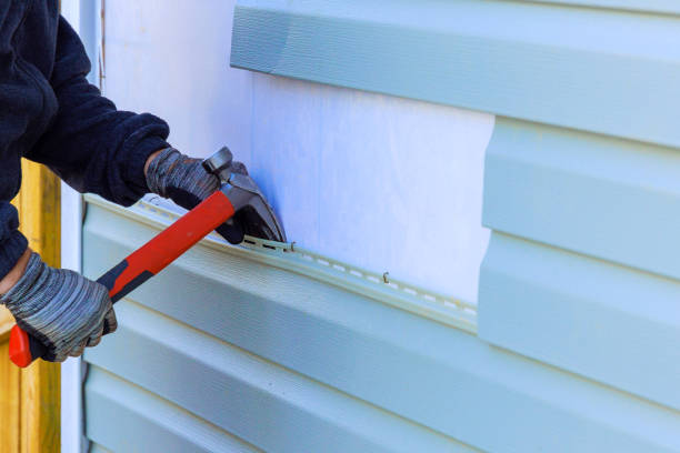 Trusted Storm Damage Siding Repair service in Freeport, IL - Creative Siding